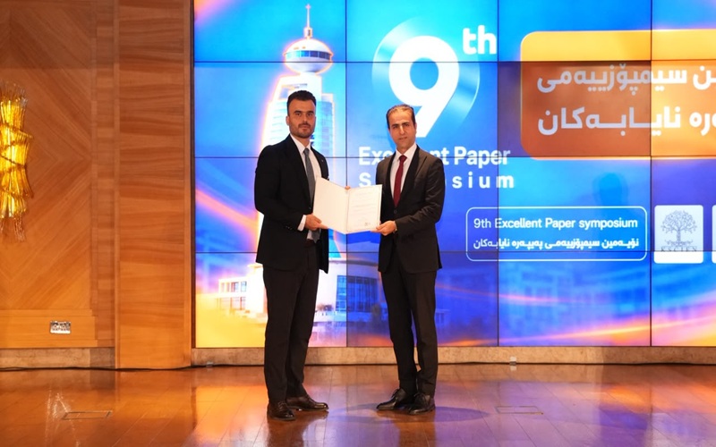 تدريسي في كلية الهندسة يحصد جائزة أفضل بحث علمي على مستوى جامعة كركوك